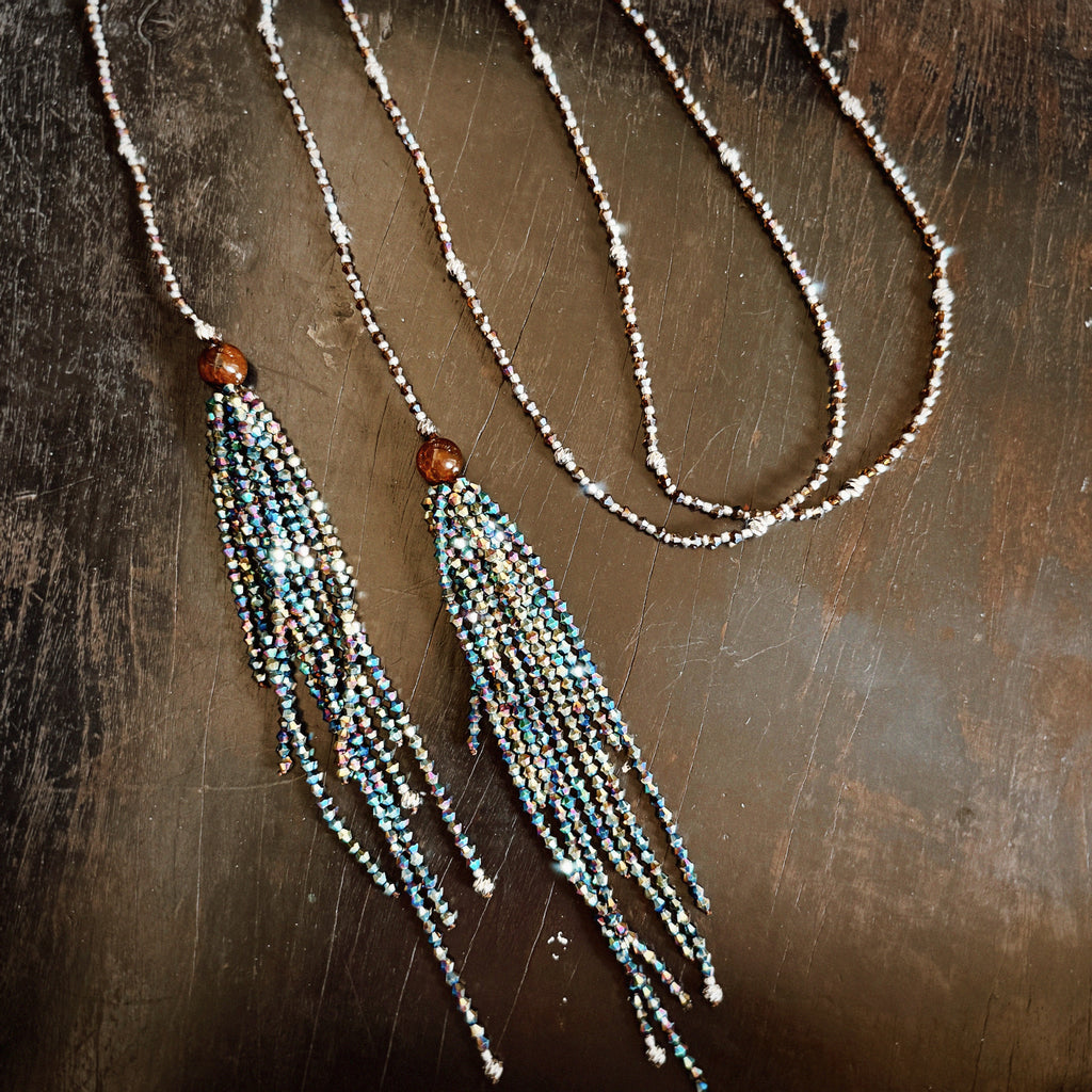 The Duyên Necklace – Iridescent / Silver